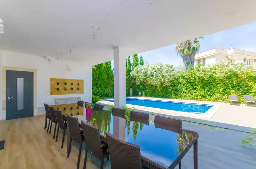 Holiday rentals in Villa diagonal, Can Picafort