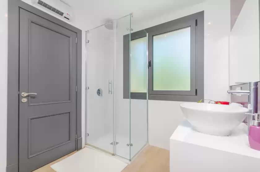 Holiday rentals in Villa diagonal, Can Picafort