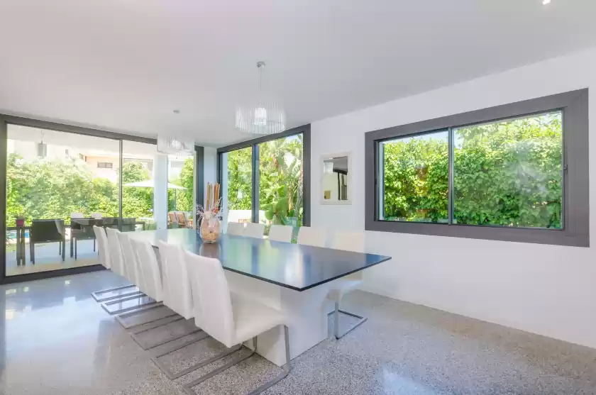 Holiday rentals in Villa diagonal, Can Picafort