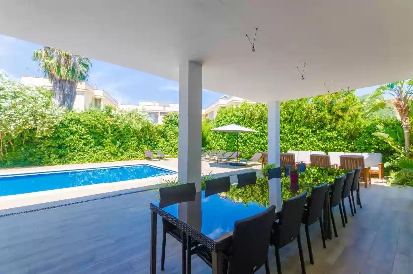 Holiday rentals in Villa diagonal, Can Picafort