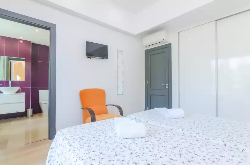 Holiday rentals in Villa diagonal, Can Picafort