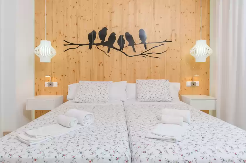 Holiday rentals in Villa diagonal, Can Picafort