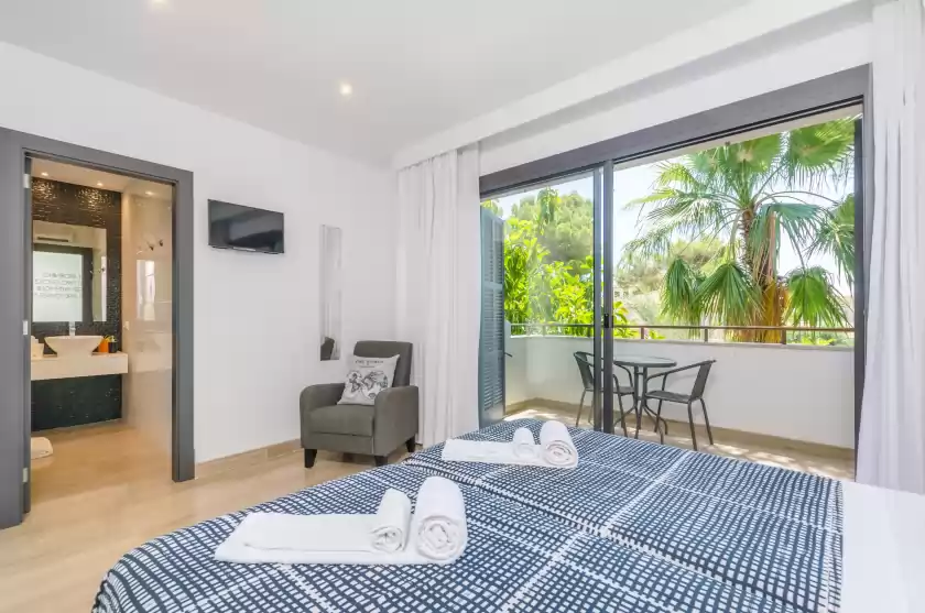 Holiday rentals in Villa diagonal, Can Picafort