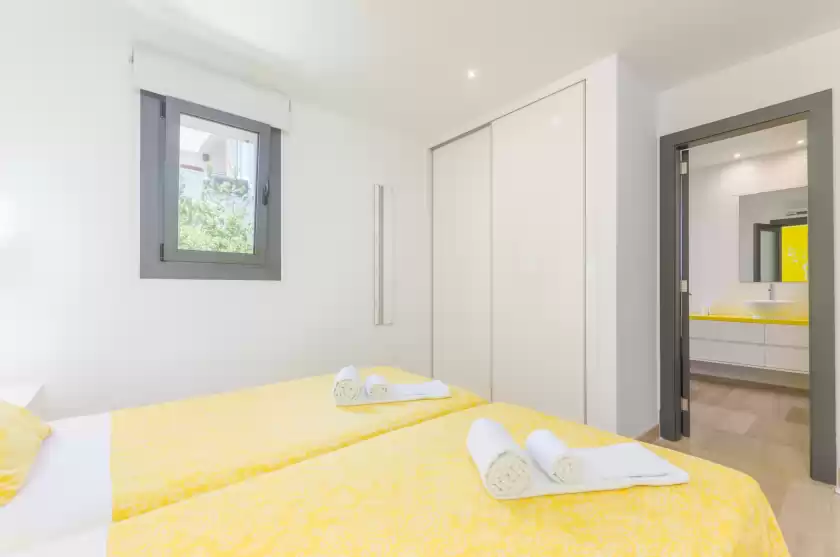 Holiday rentals in Villa diagonal, Can Picafort