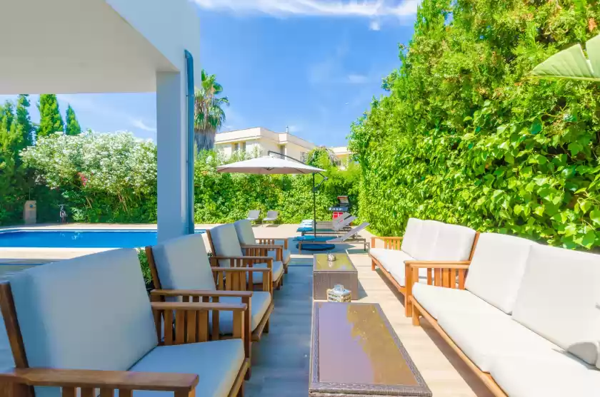 Holiday rentals in Villa diagonal, Can Picafort