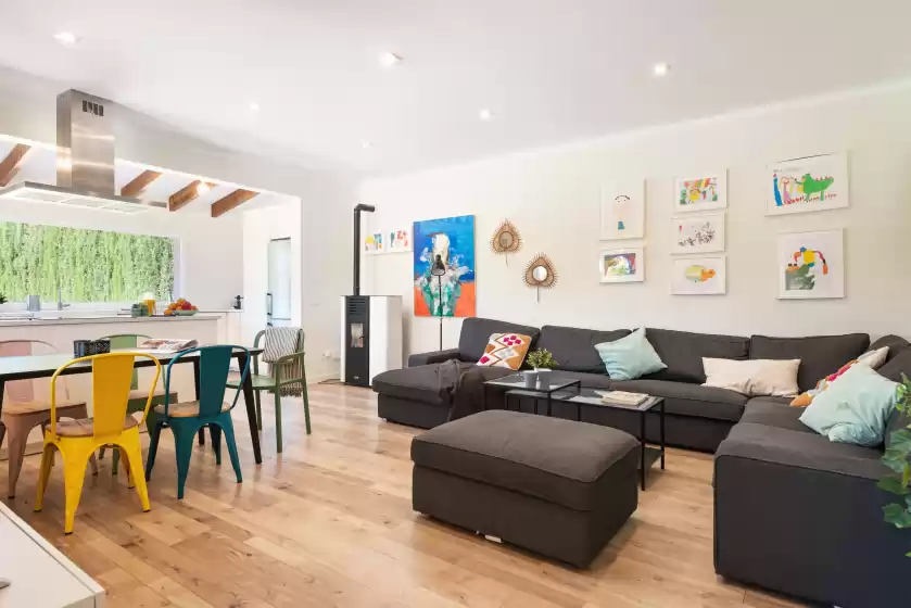 Holiday rentals in Ses veles, Lloseta