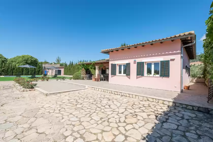 Holiday rentals in Ses veles, Lloseta