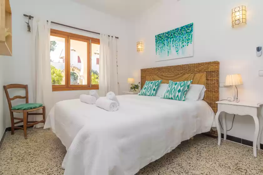 Holiday rentals in Sol i vent, Cala Llombards