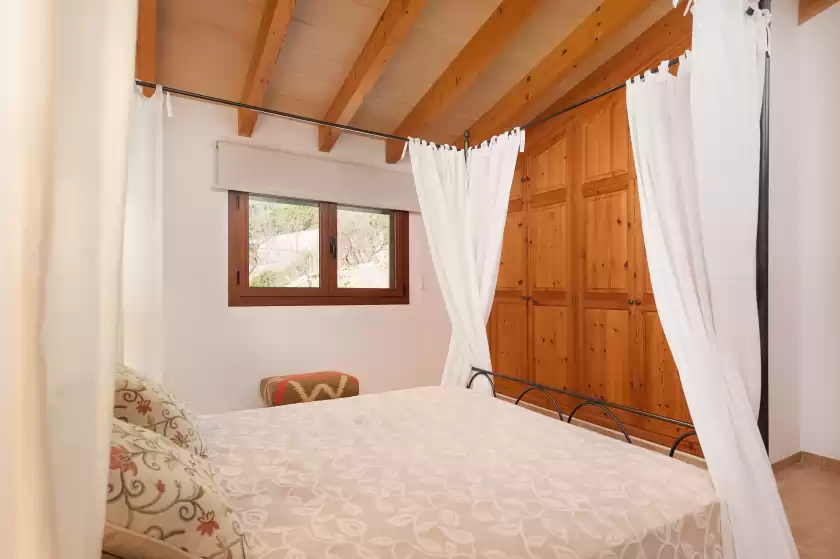 Holiday rentals in Cal tio, Caimari