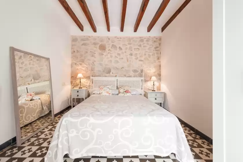 Holiday rentals in Cal tio, Caimari