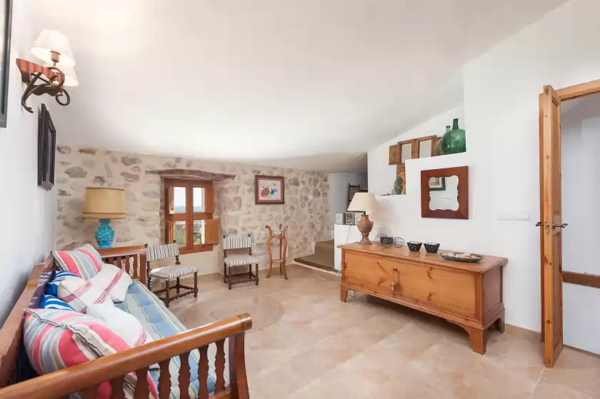 Holiday rentals in Cal tio, Caimari