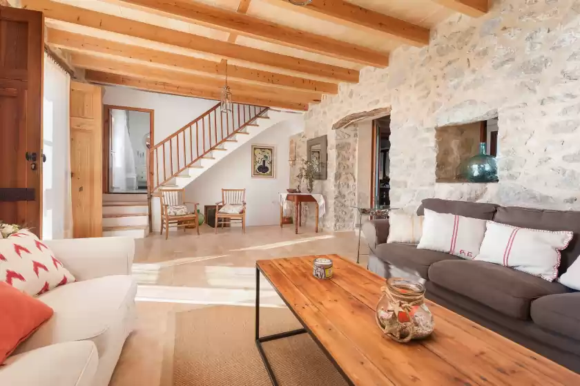 Holiday rentals in Cal tio, Caimari