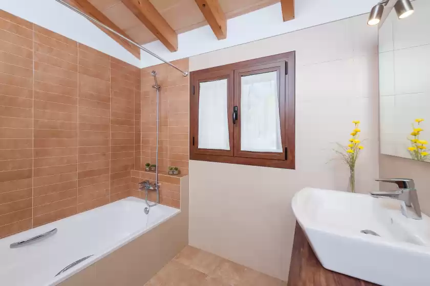 Holiday rentals in Cal tio, Caimari