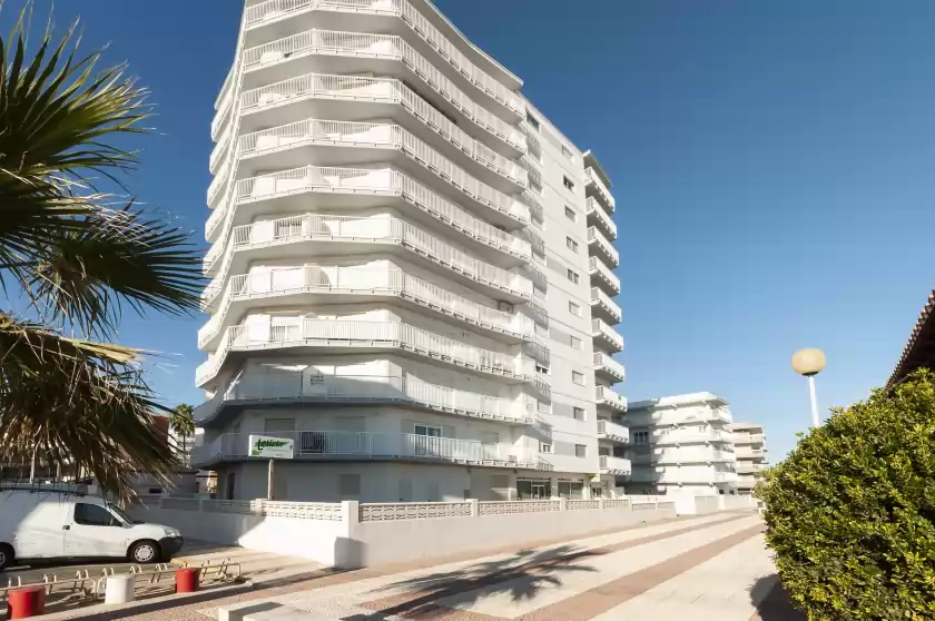 Holiday rentals in Sea pearl,