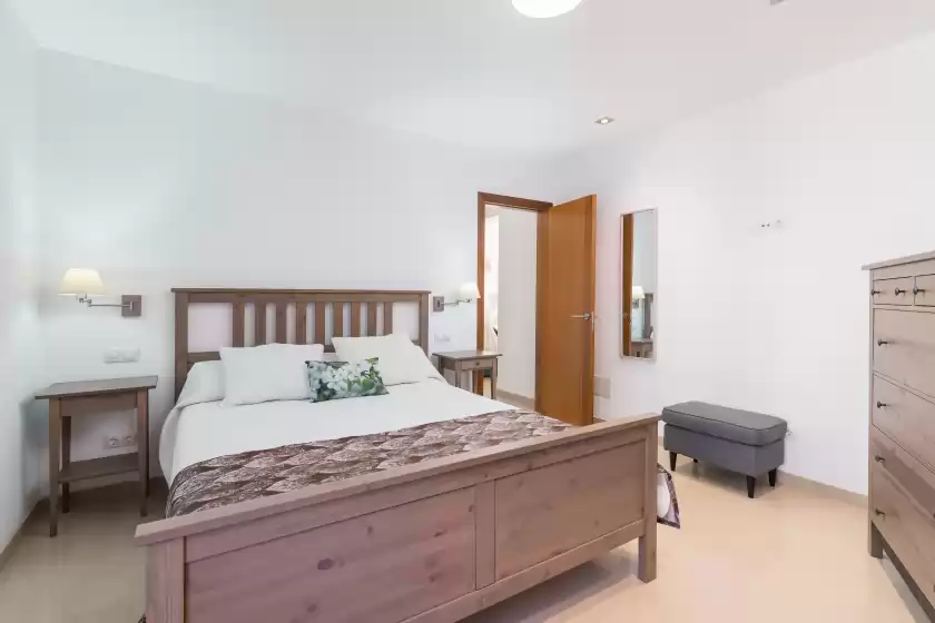 Holiday rentals in Biali, Búger