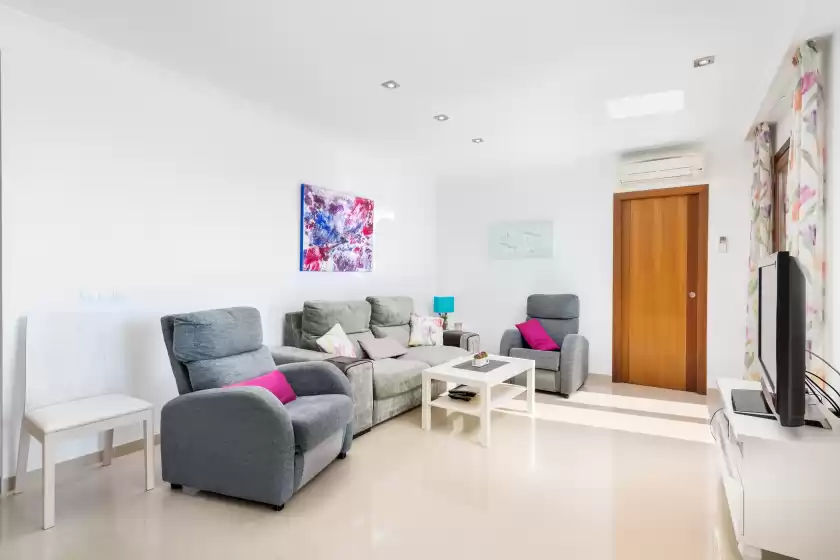 Holiday rentals in Biali, Búger