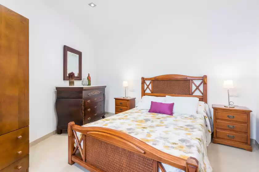 Holiday rentals in Biali, Búger