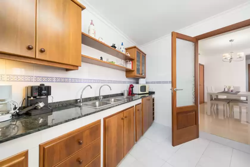 Holiday rentals in Biali, Búger