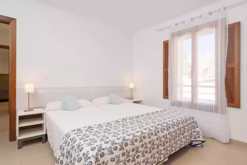 Holiday rentals in Biali, Búger