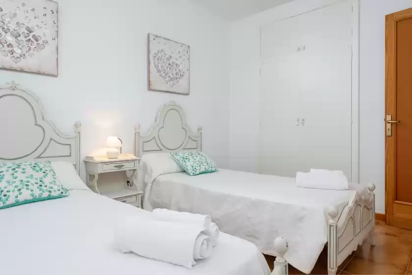 Holiday rentals in Can confit, Can Picafort