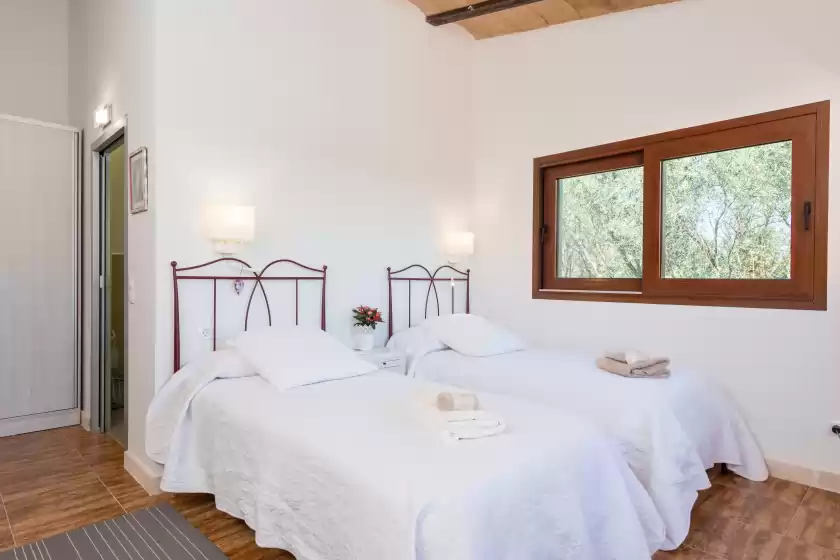 Holiday rentals in Can madis, Costitx