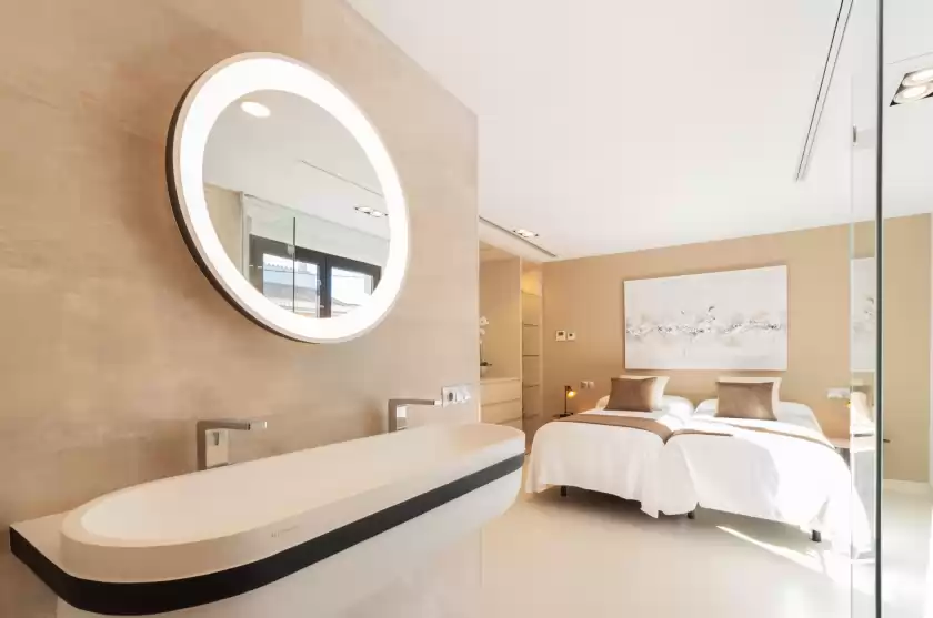 Holiday rentals in Montblau, Búger