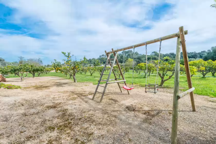 Holiday rentals in S'erissal, Costitx