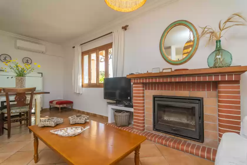 Holiday rentals in Can pilos, Inca