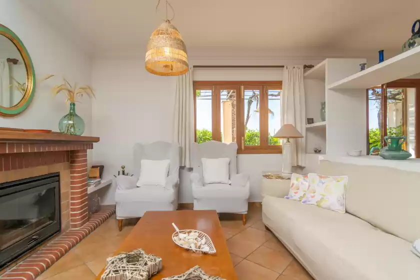 Holiday rentals in Can pilos, Inca