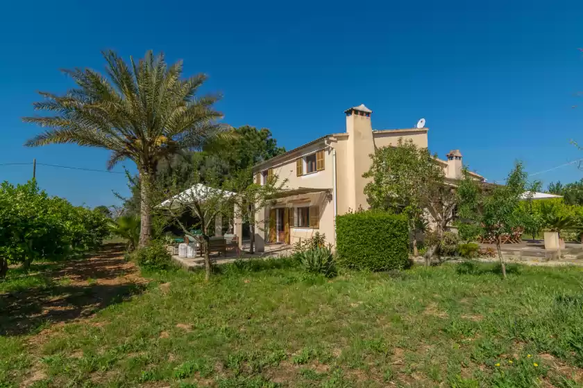 Holiday rentals in Can pilos, Inca