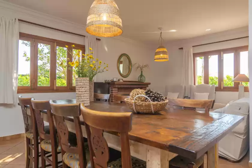 Holiday rentals in Can pilos, Inca