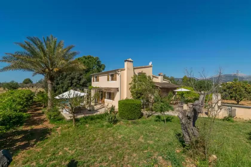 Holiday rentals in Can pilos, Inca