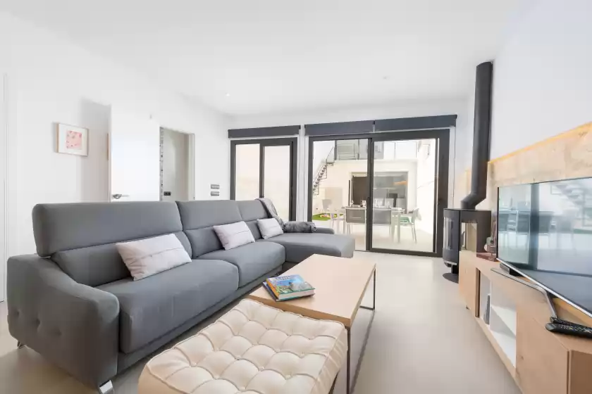 Holiday rentals in Ca na foc, Sa Pobla