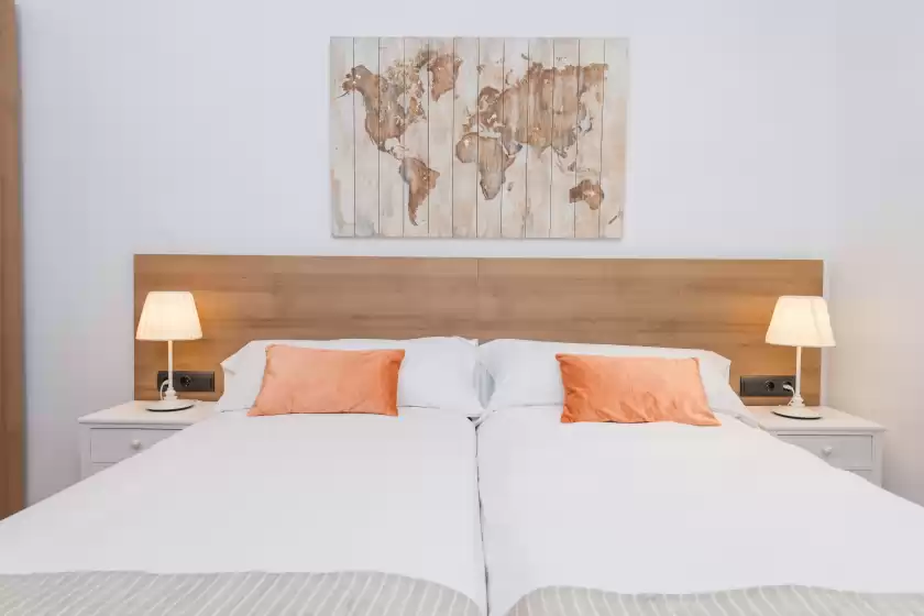 Holiday rentals in Ca na foc, Sa Pobla