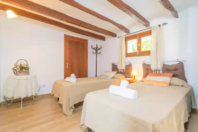 Holiday rentals in Villa frontera, Sóller