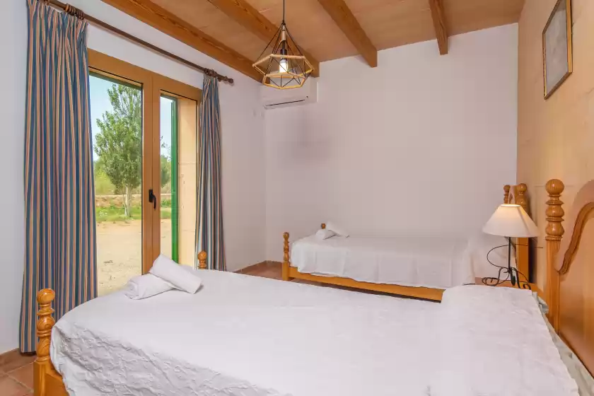 Holiday rentals in Los girasoles, Campos
