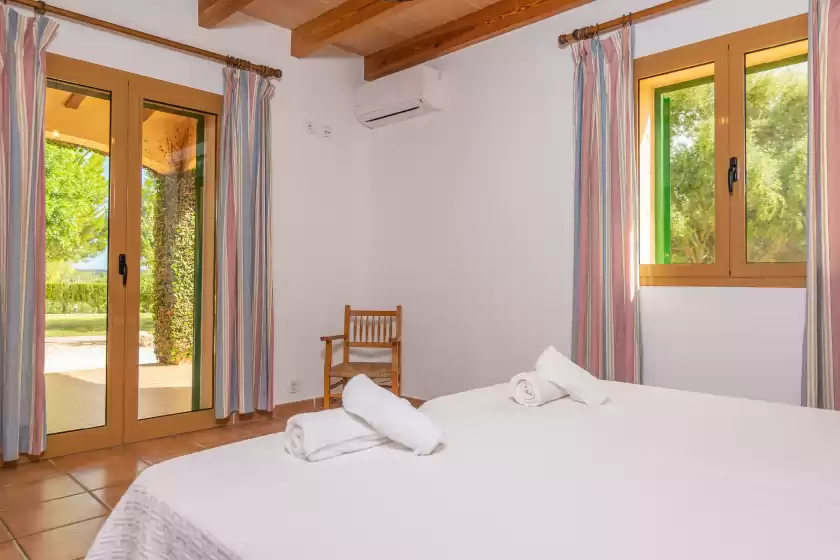 Holiday rentals in Los girasoles, Campos