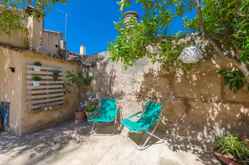 Holiday rentals in Can mora, Campos