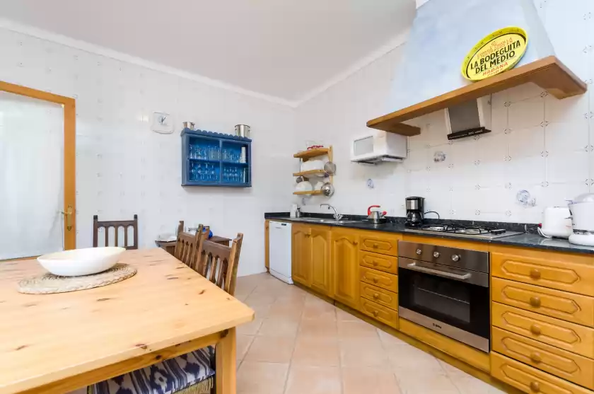 Holiday rentals in Can mora, Campos