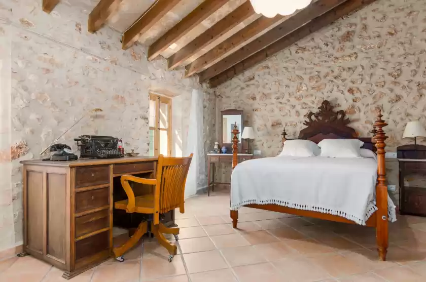 Holiday rentals in Can mora, Campos