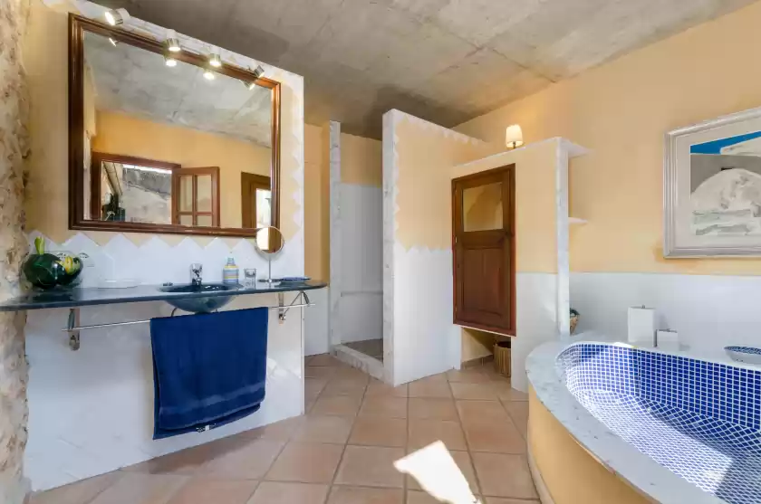 Holiday rentals in Can mora, Campos