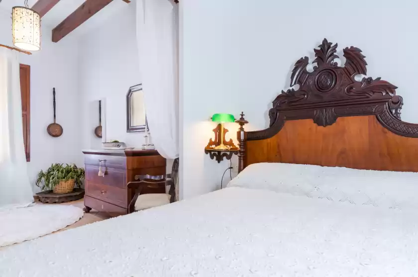 Holiday rentals in Can mora, Campos