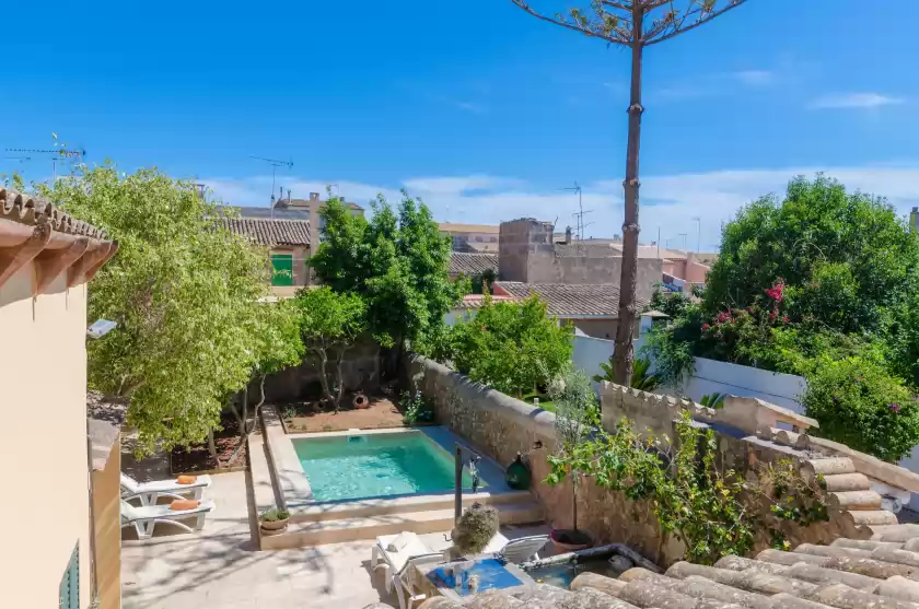 Holiday rentals in Can mora, Campos