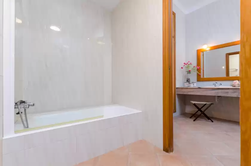 Holiday rentals in Can mora, Campos