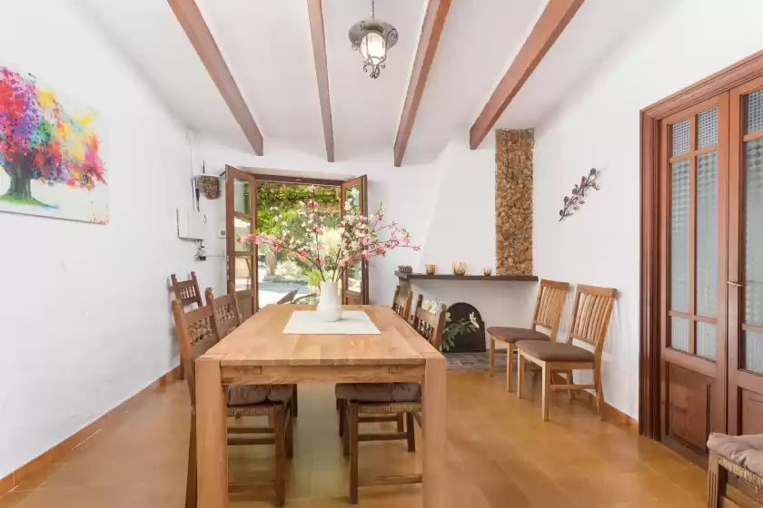 Holiday rentals in Can company, Campanet