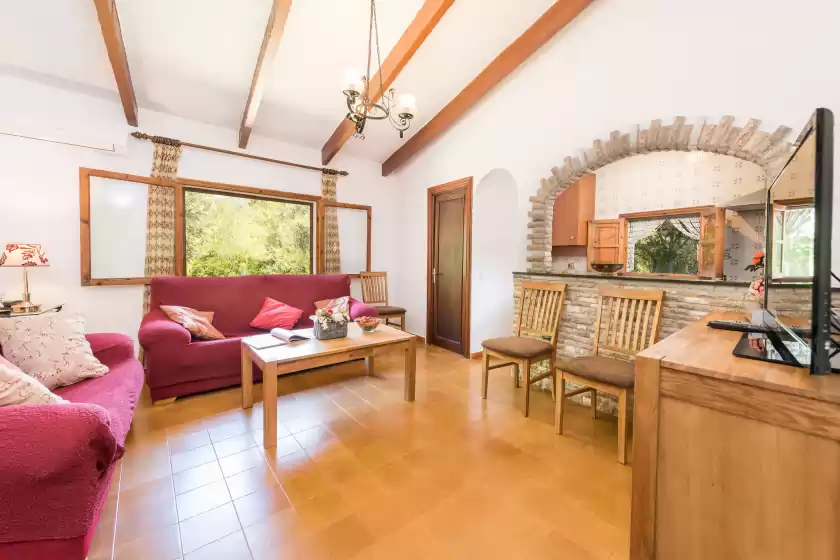Holiday rentals in Can company, Campanet