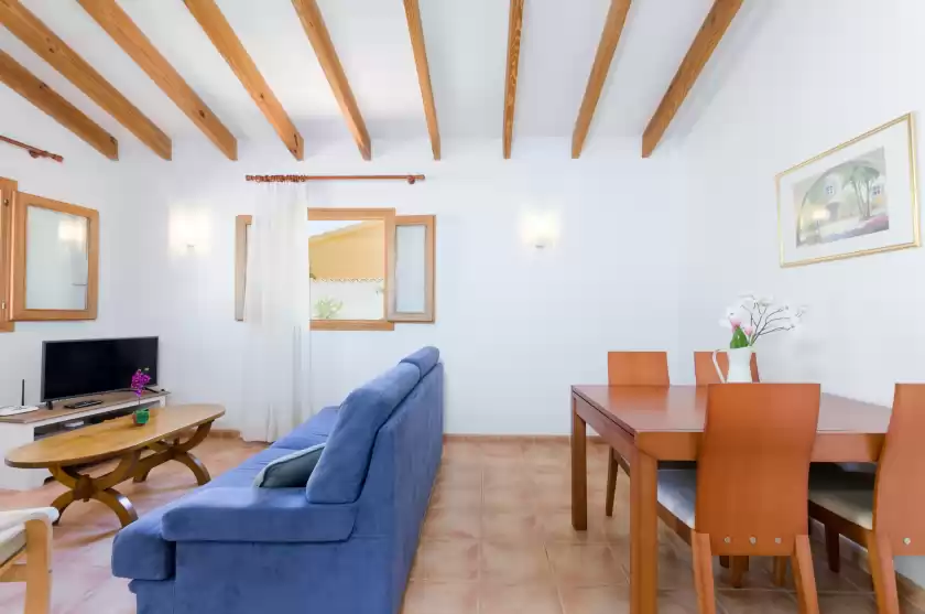 Holiday rentals in Perú, Son Serra de Marina