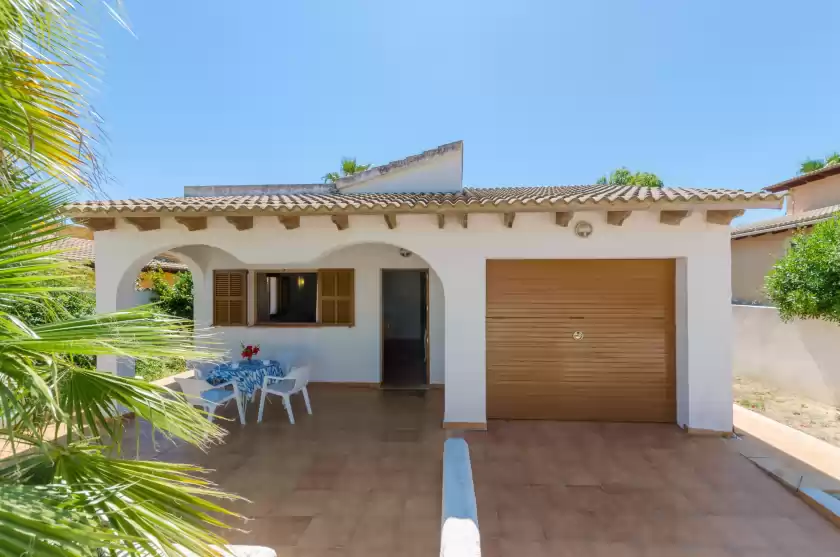 Holiday rentals in Perú, Son Serra de Marina