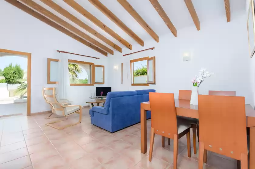 Holiday rentals in Perú, Son Serra de Marina
