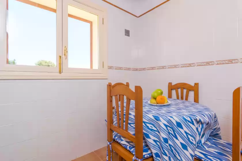 Holiday rentals in Can tomeu (ses salines), ses Salines